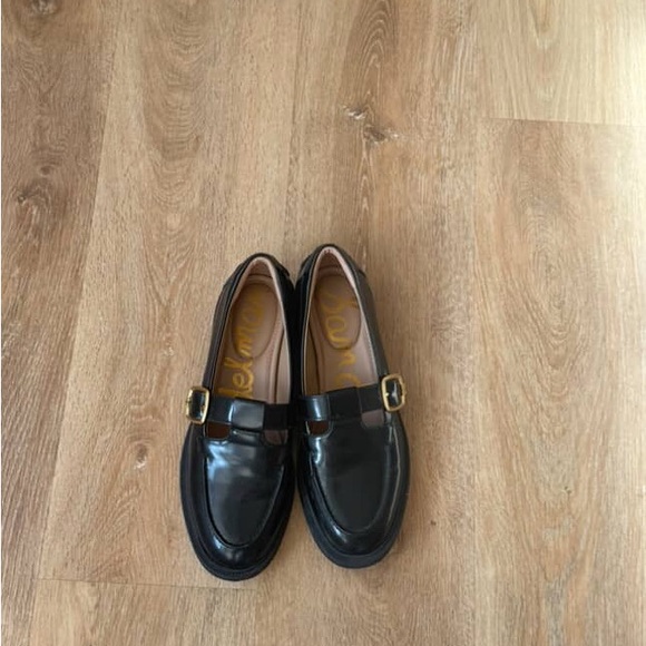 Sam Edelman Black Loafers with Gold Accent - Picture 1 of 9